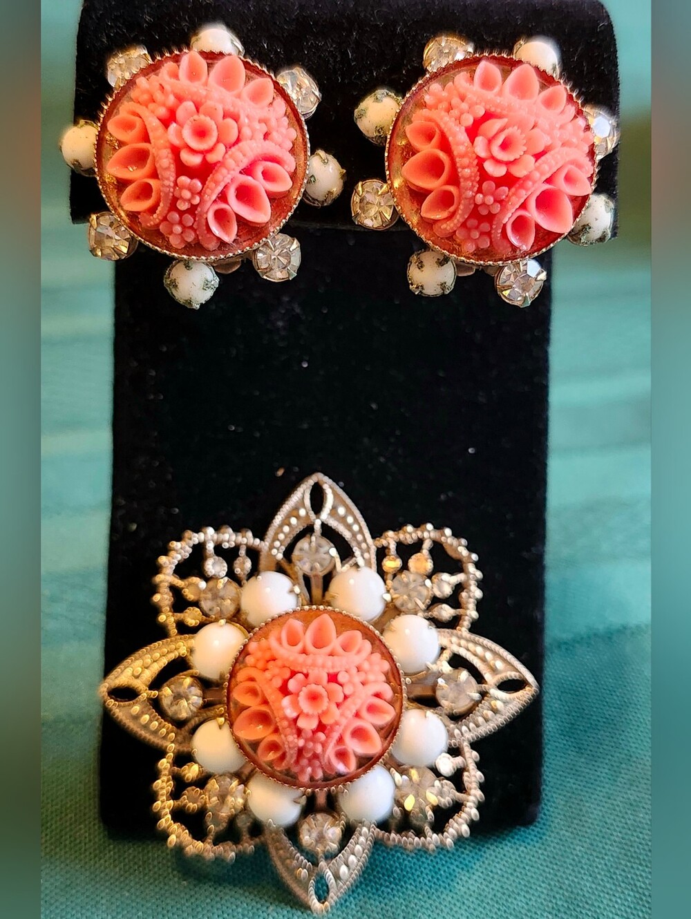 Vintage 1960s Carved Faux-Coral Celluloid & Filigree Jewelry Set - Picture 2 of 7
